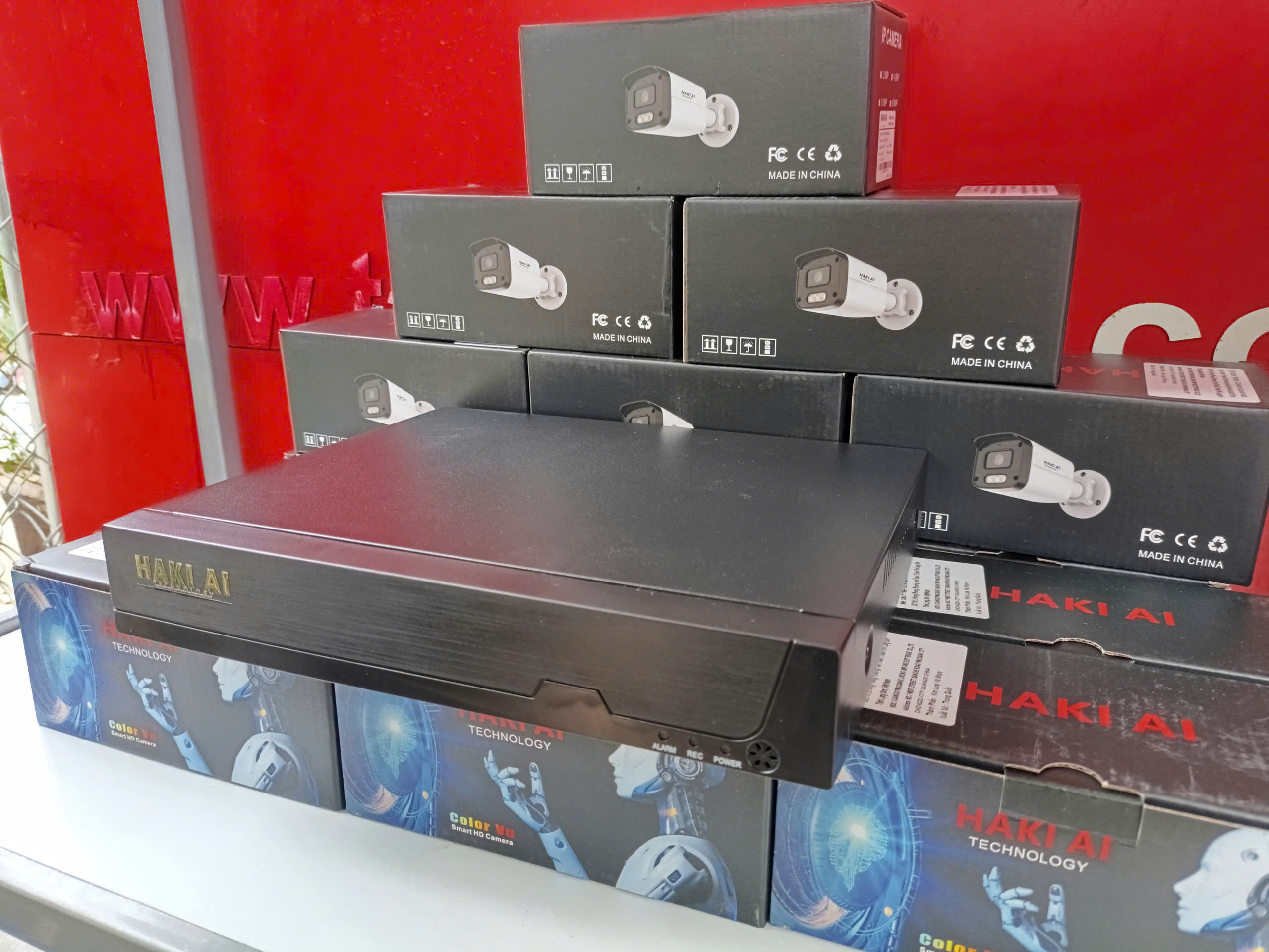 Đầu ghi hình DS-HAKI-8810-4KAi.