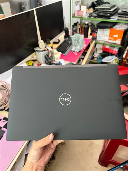 DELL Latitude 7490 I7 8650U Ram 16GB SSD 256GB 14.0" FHD Phím LED
