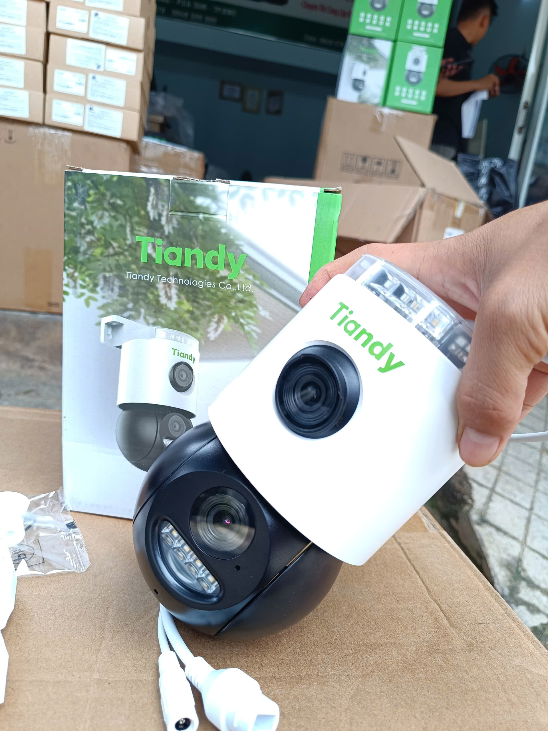 Camera IP 2 mắt 6MP TIANDY TC-H363N IP66