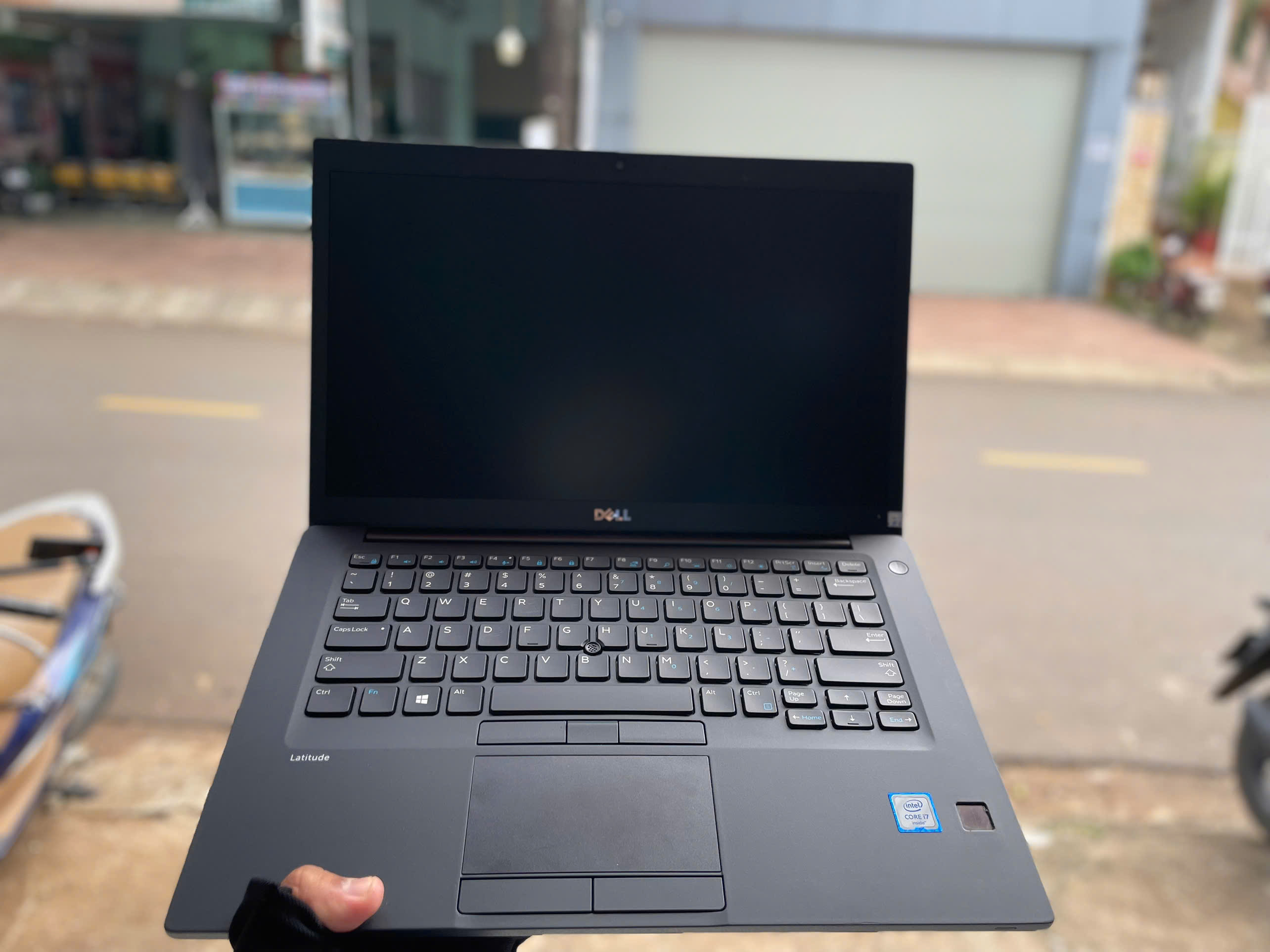 Dell Latitude 7490 Core i7 – 6600U, RAM 8GB, SSD 256GB, MÀN 14.0 Full HD