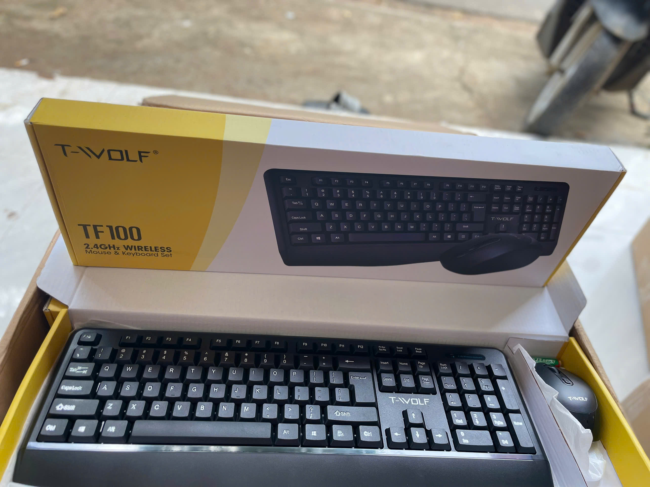 Bộ Phím Chuột Wireless T-WOLF TF100